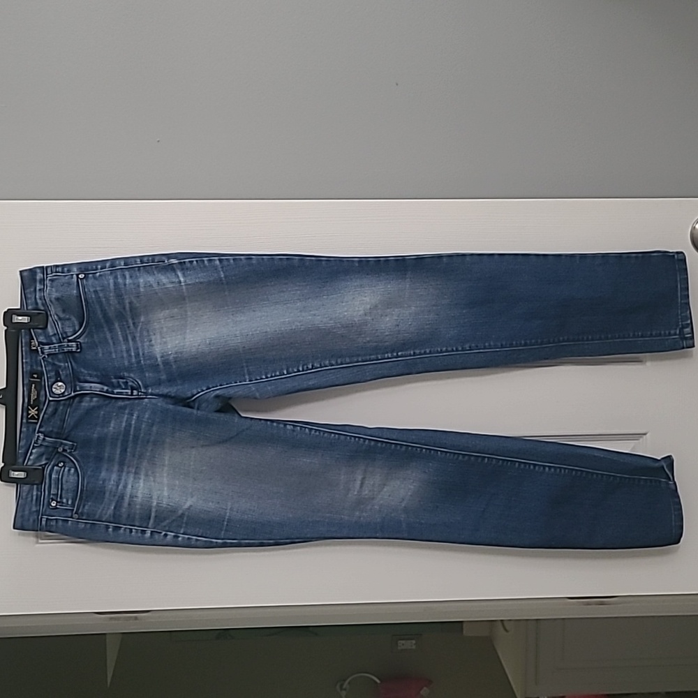 Kim Kardashian curvy skinny jeans.